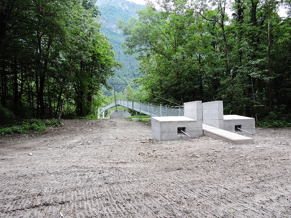 Passerella sul fiume Maggia, Someo